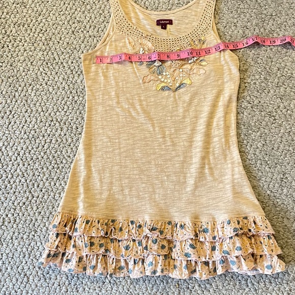 Embroider Dress - Picture 3 of 4